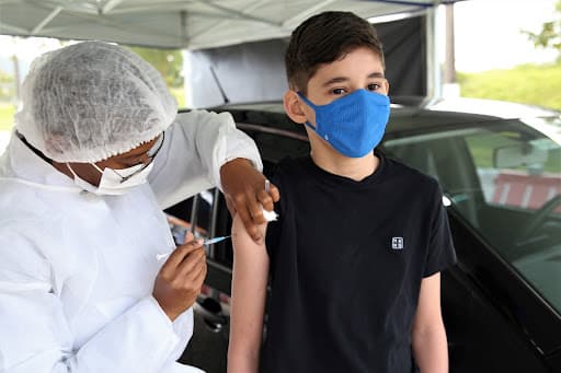 Ponta Grossa inicia aplicação de 2ª dose para público de adolescentes