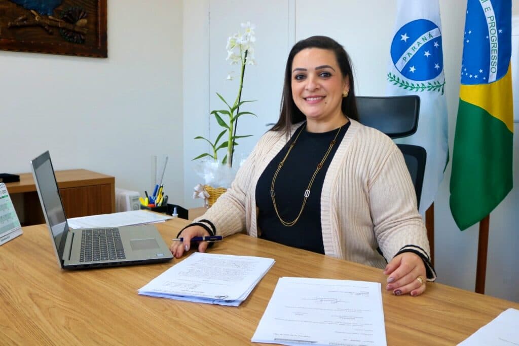 TCE emite parecer favorável às contas de prefeita de Carambeí