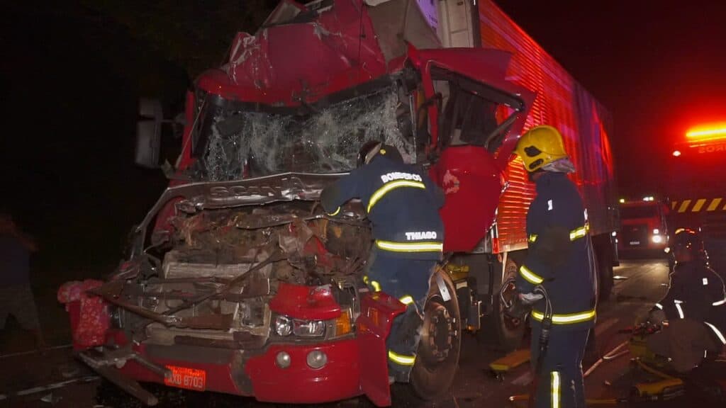 Caminhoneiro morto em grave acidente em PG será enterrado hoje