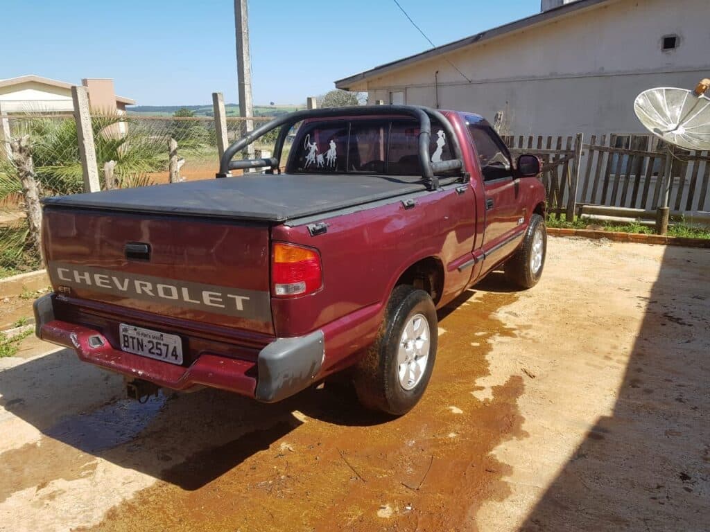 Morador de PG pede ajuda para encontrar a caminhonete roubada
