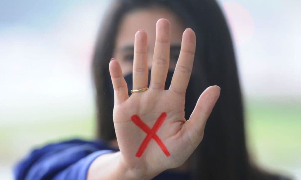 Lei da assembleia visa a qualificação de mulheres vítimas de violência