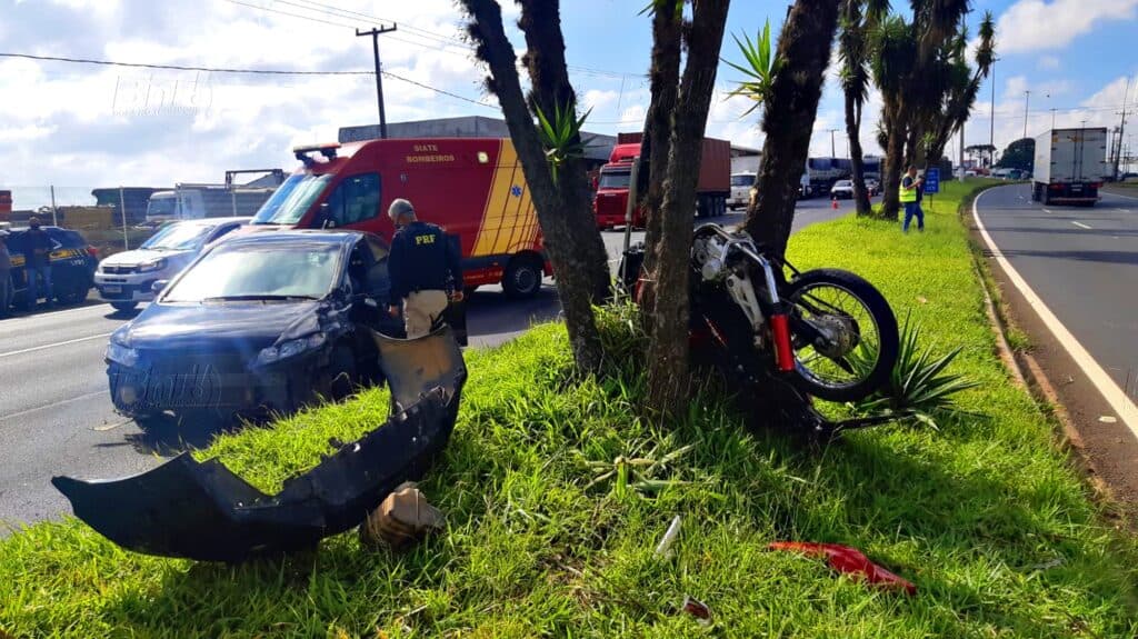 Grave acidente deixa motociclista ferido na Souza Naves