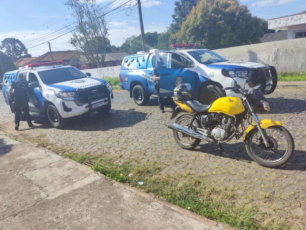 Guarda Municipal recupera moto roubada em Uvaranas