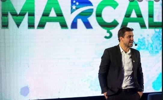 Candidato à Presidência promete que Brasil terá maior salário da América Latina