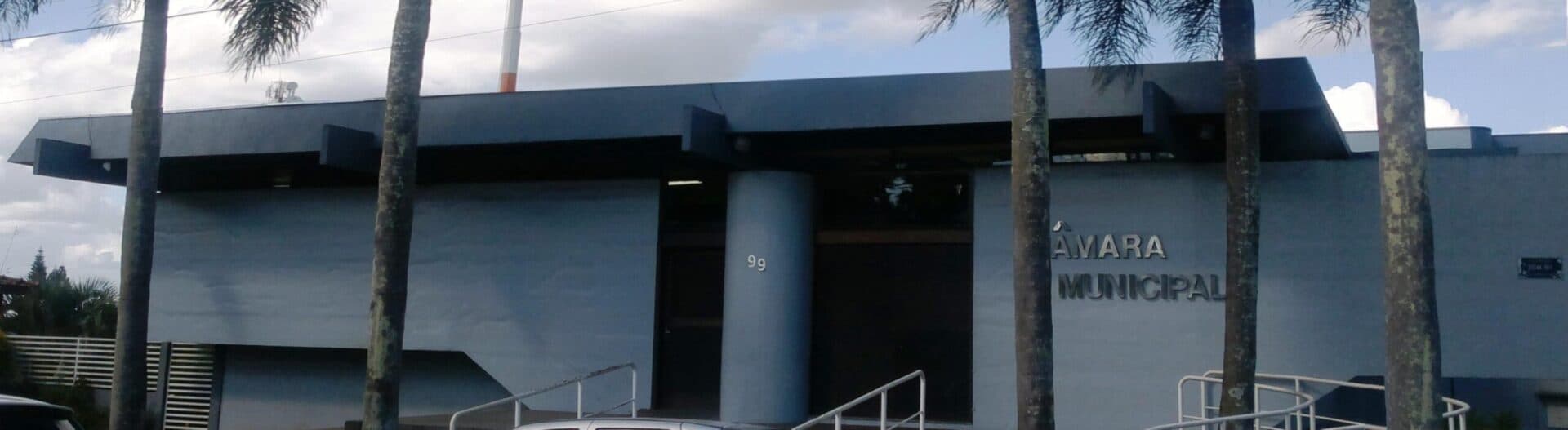 MP aponta irregularidades em  cargos  na Câmara Municipal de Telêmaco