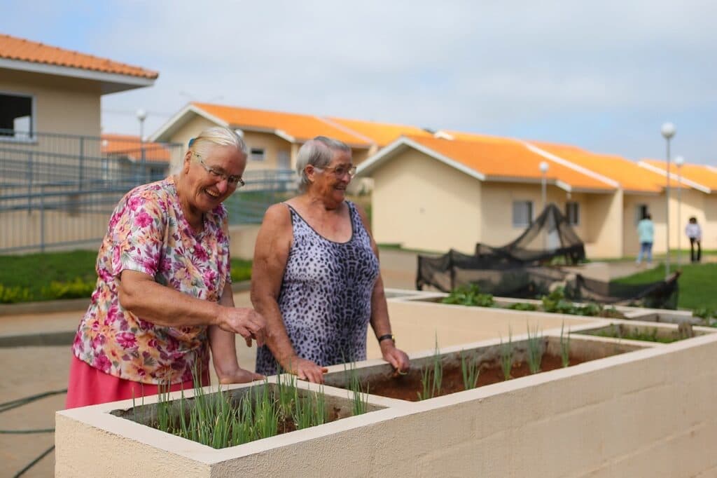 Paraná se tornou referência nacional em política habitacional para idosos