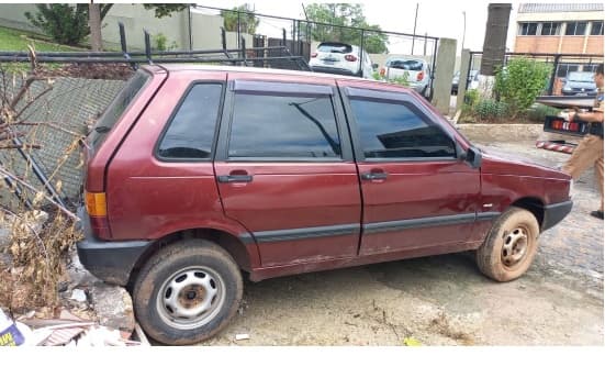 Homem é preso com veículo furtado em PG