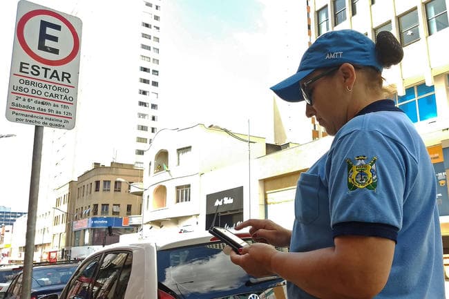 Contra lei: Prefeitura de PG suspende pagamento por PIX no Estar Digital