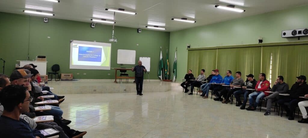 Motoristas da Prefeitura de Tibagi realizam curso de capacitação