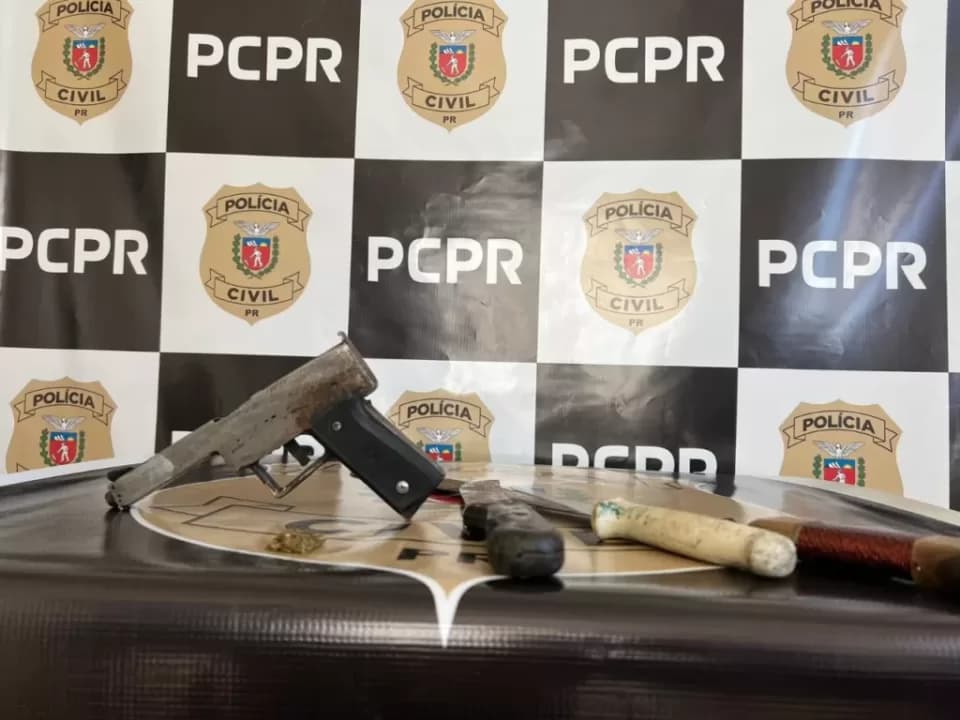 Três pessoas são presas por tentativa de homicídio à chutes e facadas em Carambeí