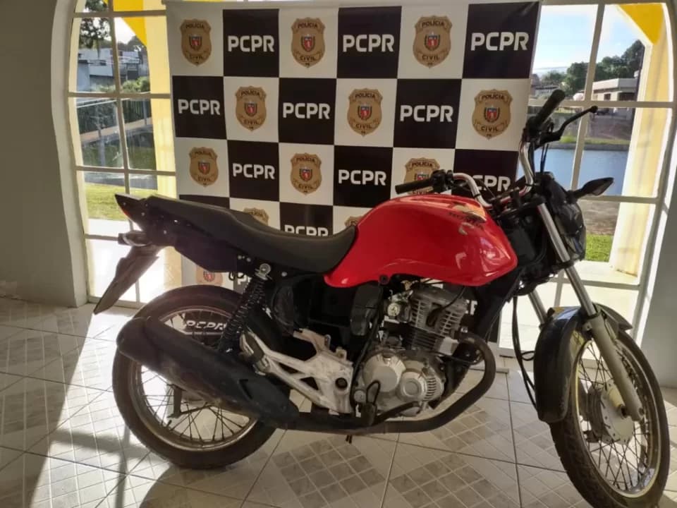 Polícia Civil recupera moto roubada próximo à divisa de PG e Carambeí