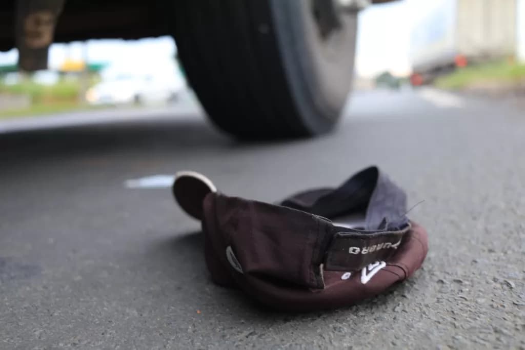 Idoso é atropelado por caminhão na PR-151 em Ponta Grossa