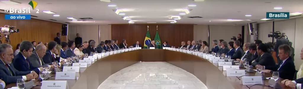 Governador viaja a Brasília e encontra líderes dos Poderes da República