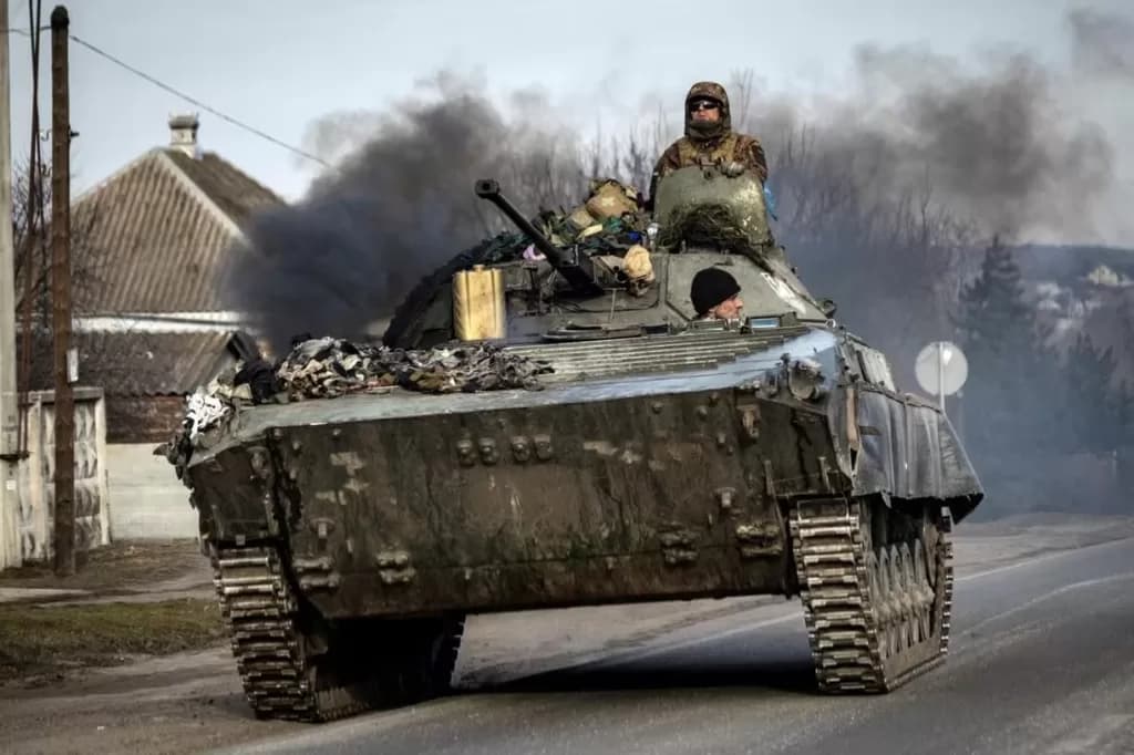 Prestes a completar 1 ano, Alemanha e EUA enviam tanques de guerra potentes para Ucrânia