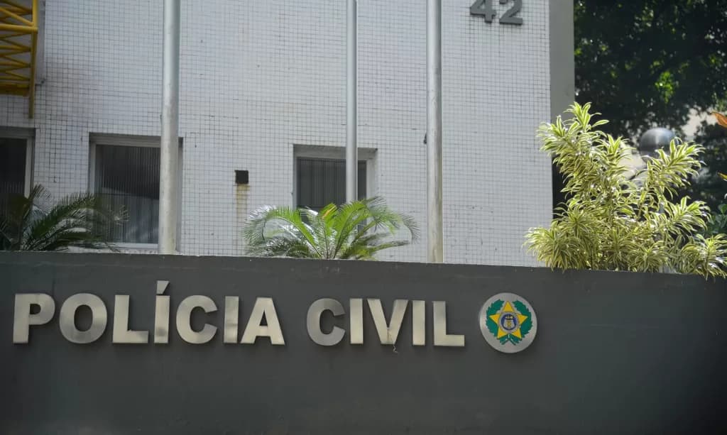 Policial civil é suspenso por apoio a ato antidemocrático