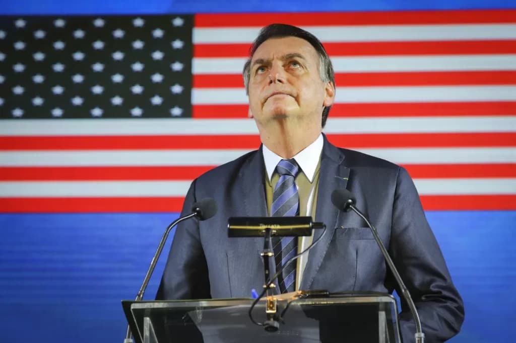 Parlamentares brasileiros e americanos pedem extradição de Bolsonaro dos EUA