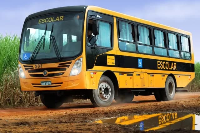 Falta de transporte escolar impede que alunos retornem às aulas em Ponta Grossa, afirmam pais