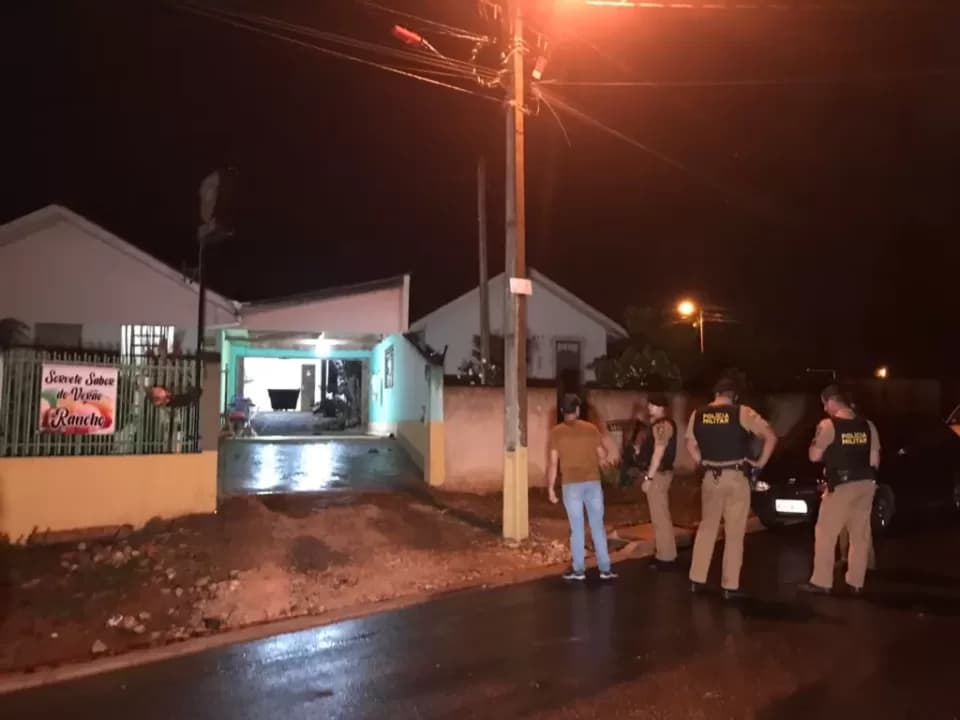 URGENTE: Jovem é baleado em bar no Parque dos Sabiás, em Ponta Grossa