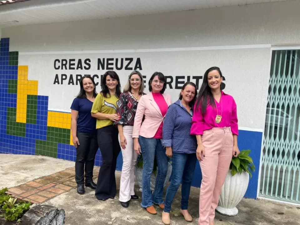 Violência contra mulher é tema de encontro em Castro