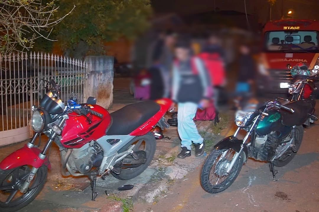 Homem fica ferido após colisão entre duas motocicletas em bairro de PG