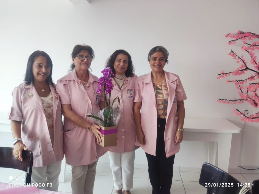 Presidente da Rede Feminina de Combate ao Câncer é reeleita em Ponta Grossa