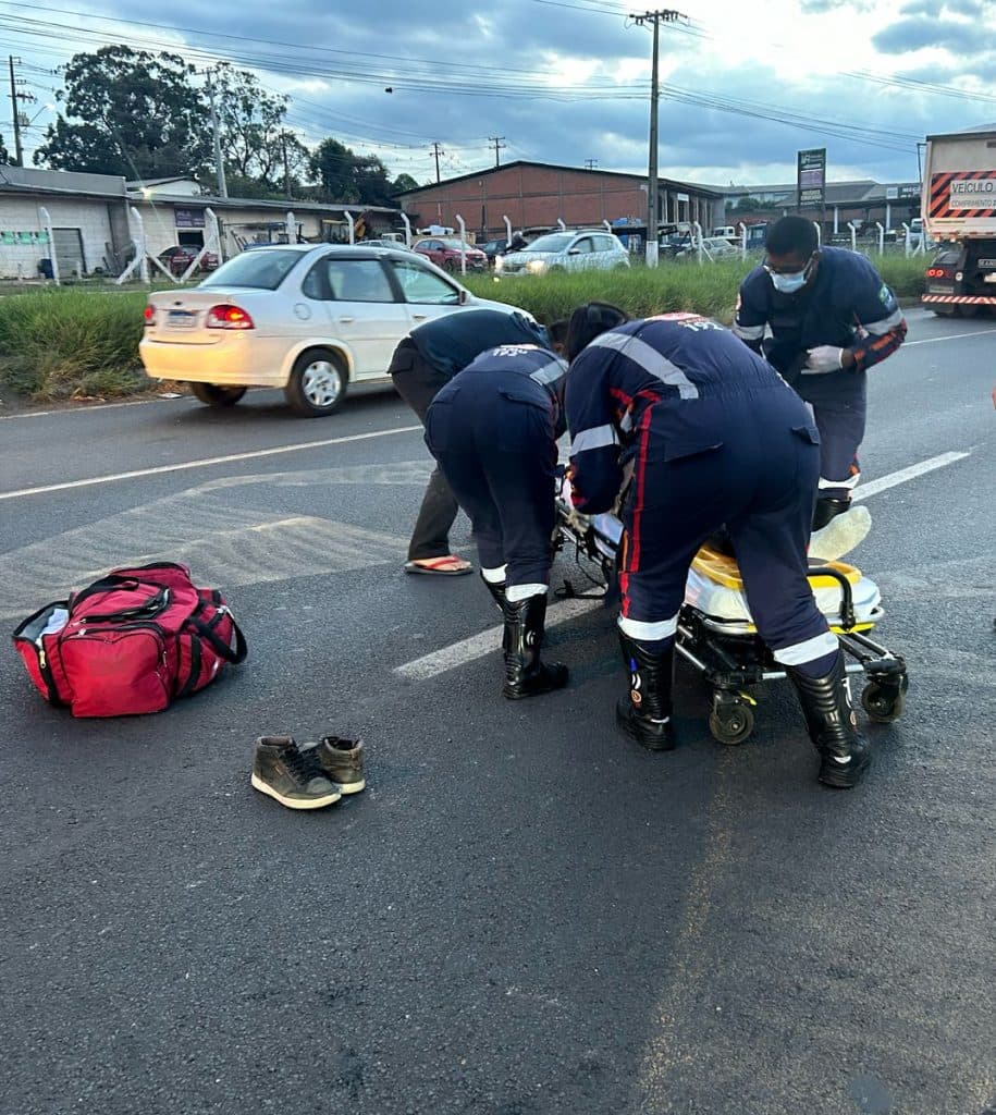 Motociclista fica ferido após acidente na avenida Souza Naves em Ponta Grossa
