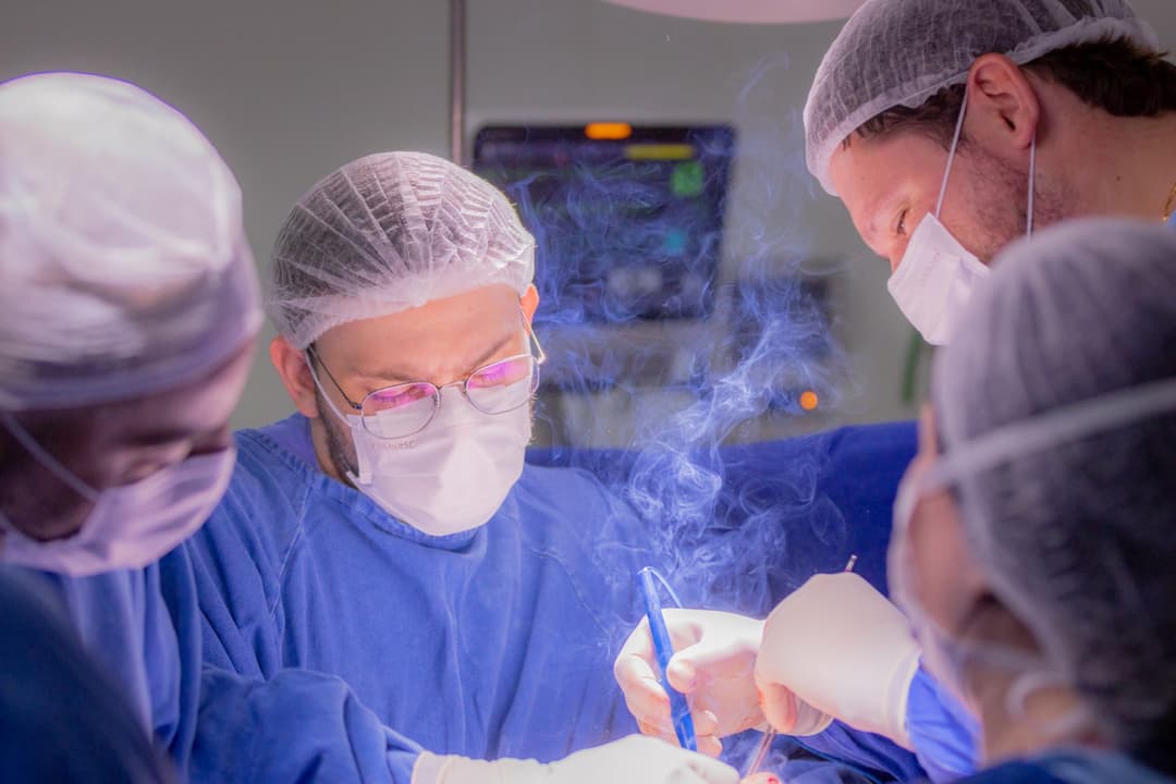 cirurgia-ortopedica-neuronavegador-medico-aramis-tierri-angeluci-baixa-33-scaled