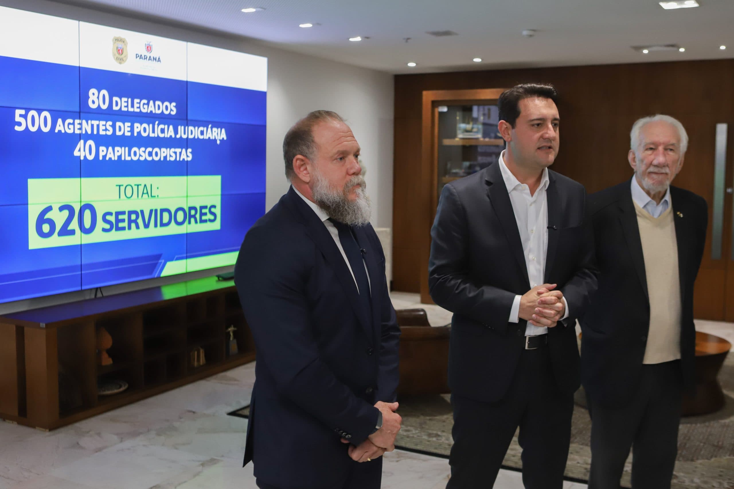 governador-entrega_de_equipamentos_ao_corpo_de_bombeiros-04-06-25_209