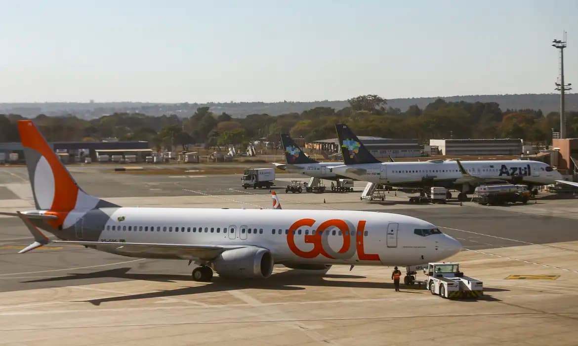 avioes-aeroporto_mcamgo_abr_290720221818-13