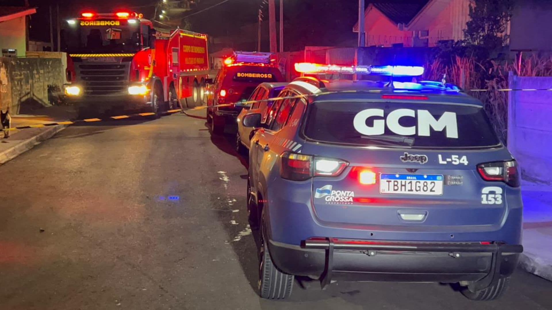 Incêndio destrói casa no Jd. Maracanã: crime ou acidente?