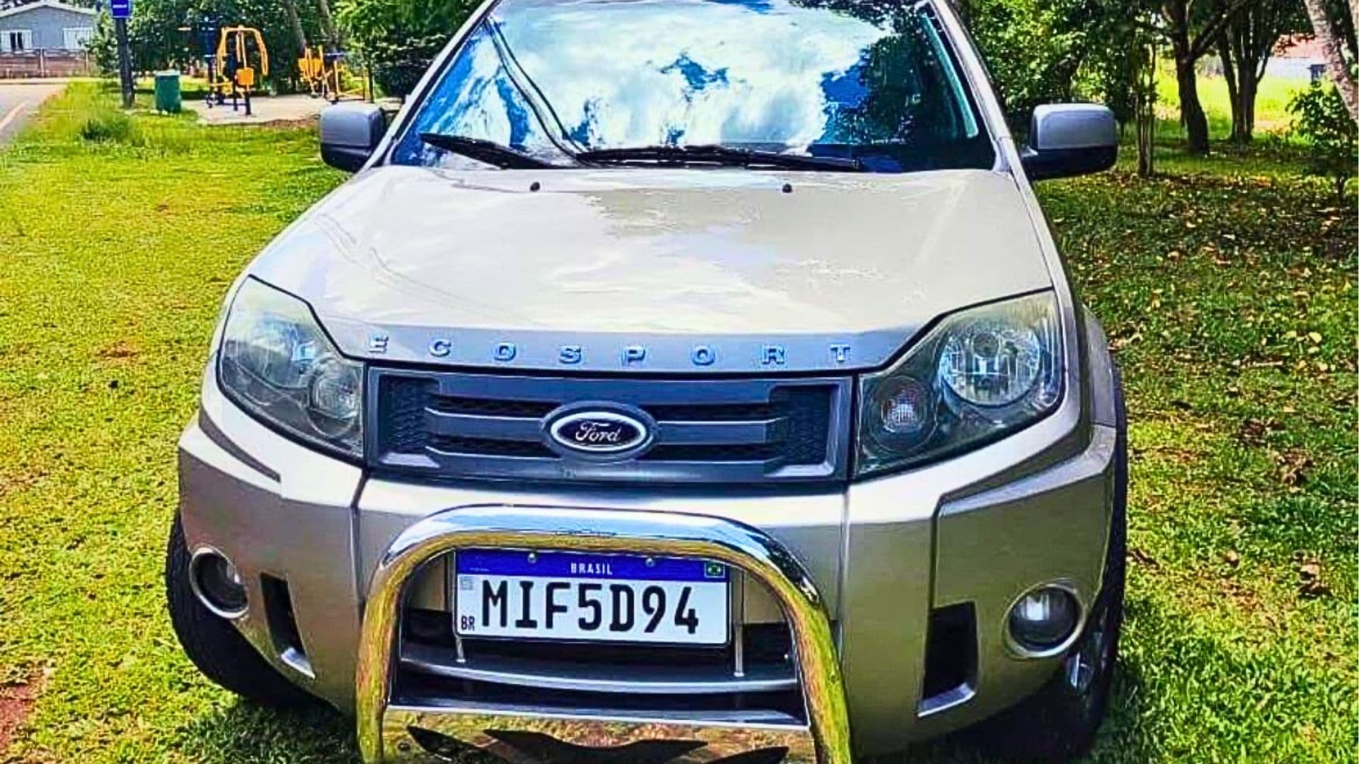 Golpistas se passam por compradores e furtam veículo em PG