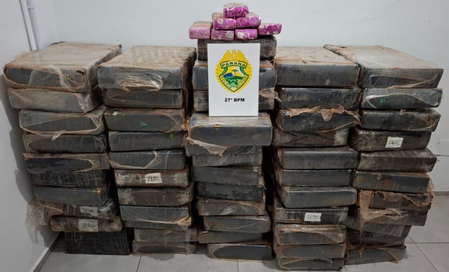 Abordagem em caminhonete termina na apreensão de 759,4 quilos de maconha em São Mateus do Sul