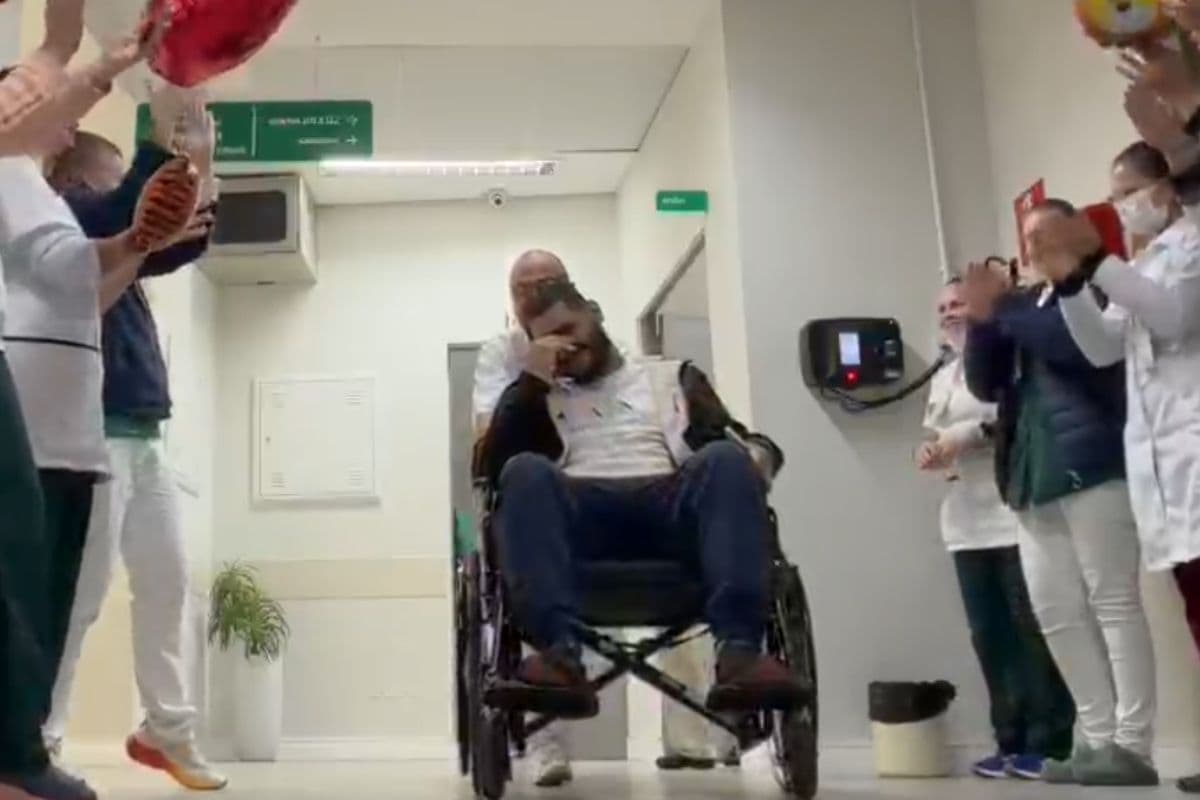 Barbeiro atingido por tiros em PG recebe alta do hospital