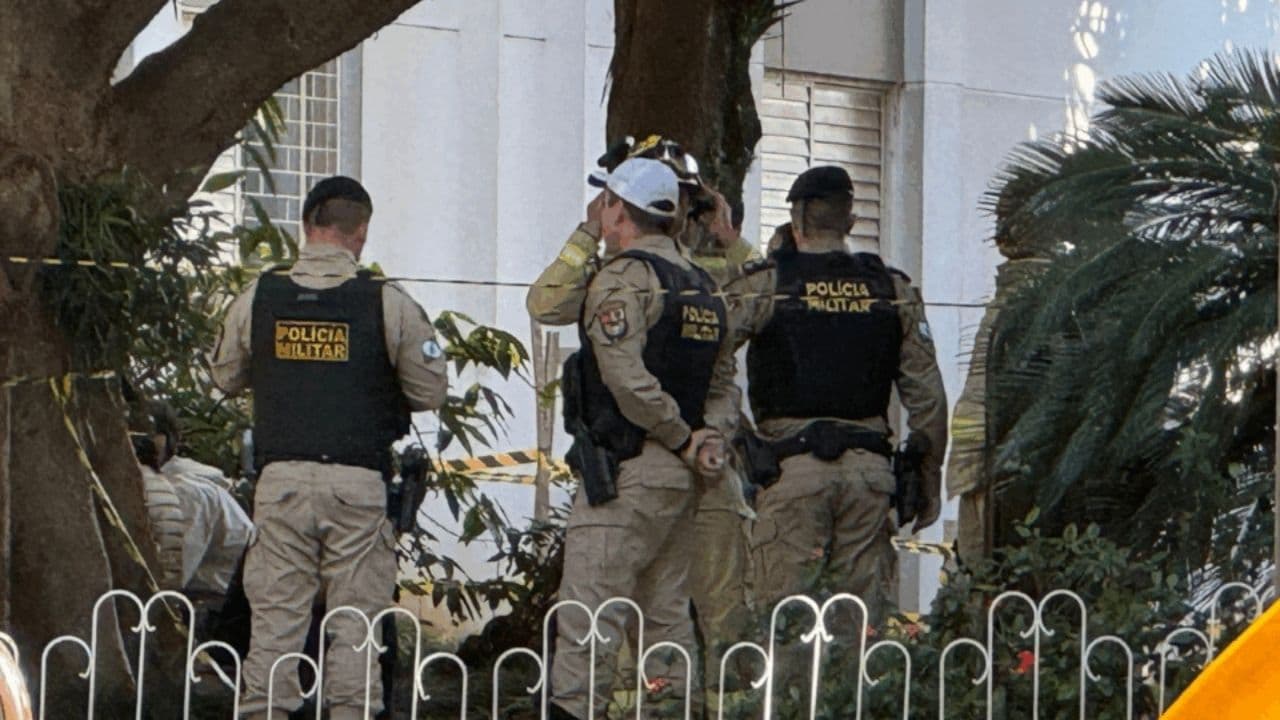 Bope desce por rapel e liberta idosos mantidos reféns por mais de 12 horas no Paraná