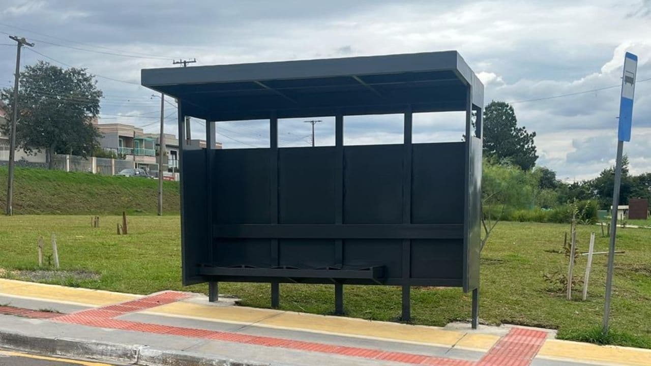 PG sanciona lei que prevê instalação de 260 abrigos de ônibus