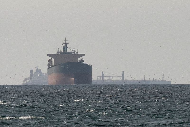 EUA criam corredor secreto de petróleo em Ormuz, diz site