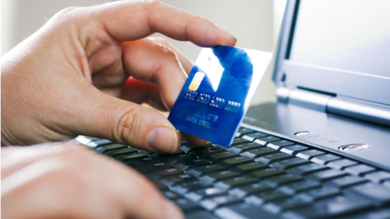 Proteção total: como fazer compras online com segurança usando cartão virtual