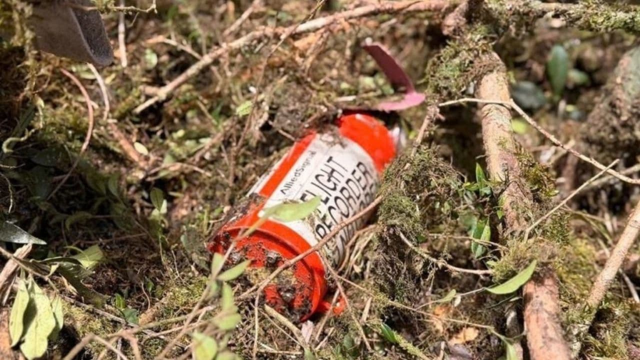 Cenipa encontra caixa-preta do helicóptero de Rick e inicia análise dos dados