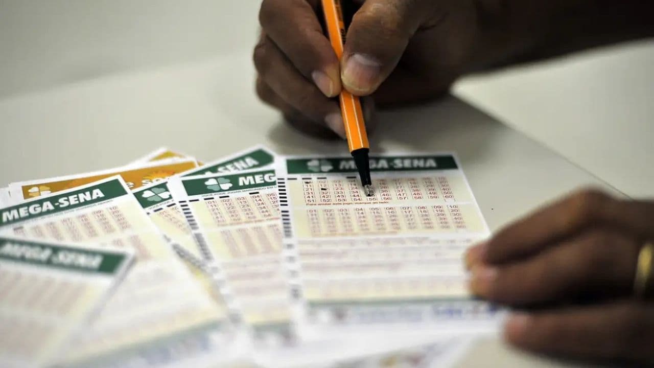 Mega-Sena vai sortear prêmio de R$ 170 milhões no domingo (18)