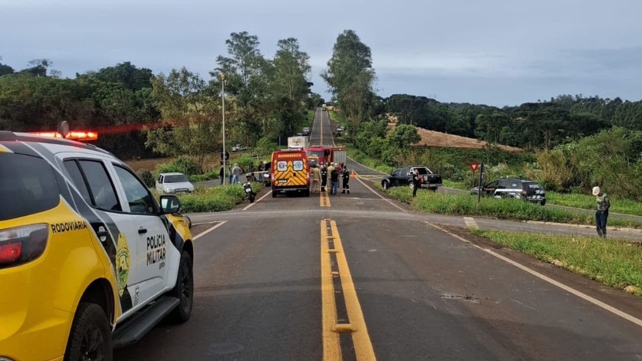 Motorista morre após caminhonete capotar na PRC-466