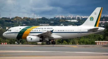 Bolsonaro deixa o território brasileiro