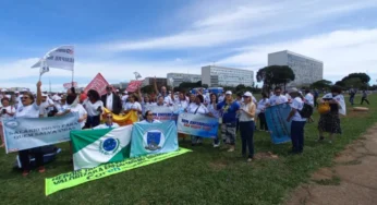 Coren-PR vai até Brasília para exigir piso salarial para enfermeiras