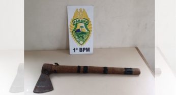Homem agride irmã com machado e é detido pela polícia