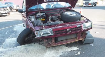 Acidente de carro com mulher grávida em Oficinas mobiliza bombeiros