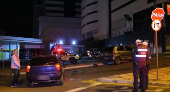 Motorista embriagado causa acidente em rotatória no bairro de Olarias