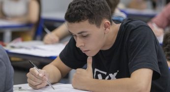 Redação do Enem aborda mulheres e invisibilidade do trabalho de cuidar