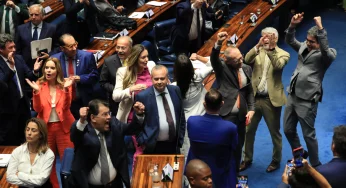 Senado aprova reforma tributária e texto volta para a Câmara