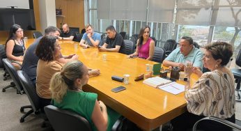 Deputado Hussein Bakri discute projeto de construção e reforma de 5 unidades escolares em PG