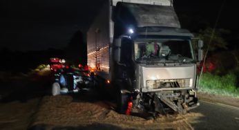 Jovem morre em colisão frontal com caminhão na PR-092 em Arapoti