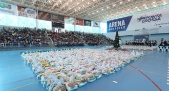 CRAS distribuem senhas para cestas da Campanha Natal Solidário 2023